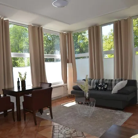 Am Schlosspark - App Foerde Apartment *